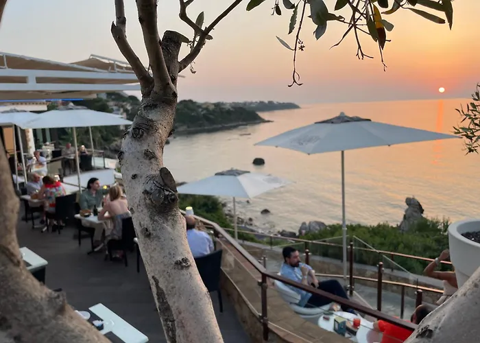 Calanica 4* צ'פאלו