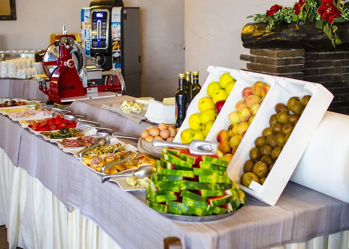 Calanica אתר נופש 4*