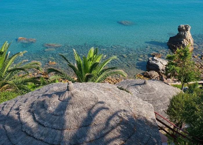 Calanica 4* צ'פאלו