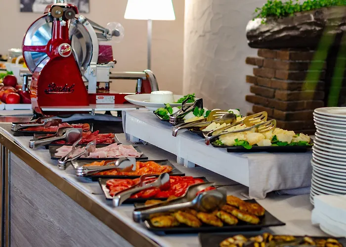 Calanica 4* צ'פאלו