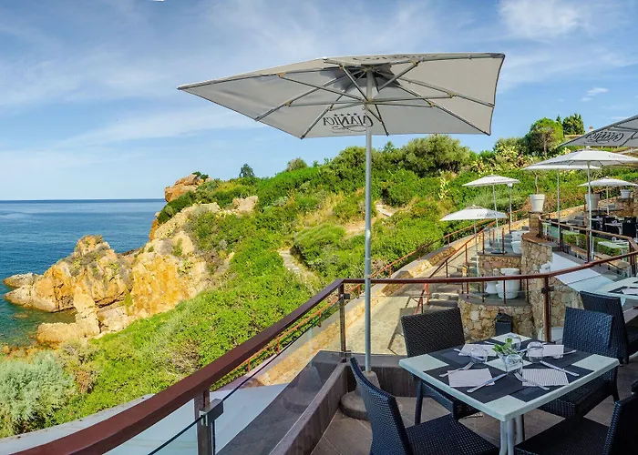 Calanica 4* צ'פאלו