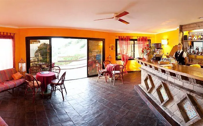 Calanica צ'פאלו