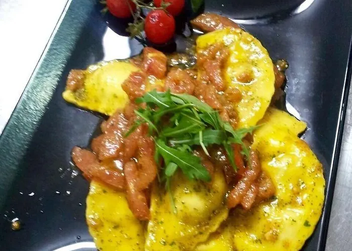 Calanica אתר נופש 4*